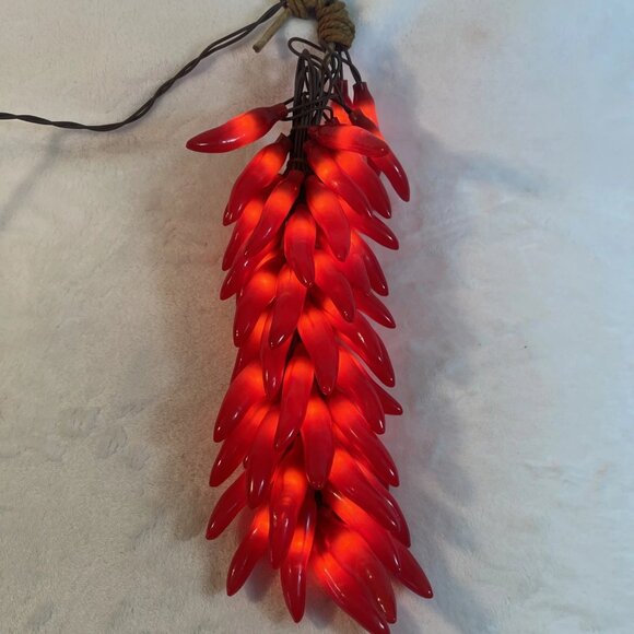 Red Chili Pepper Cluster Swag 50Ct Bunch Hanging Lights Decor Party Holiday Time - Picture 2 of 13
